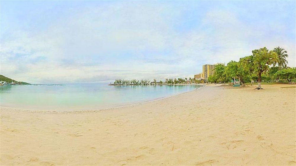 Rooms On The Beach Ocho Rios Exterior photo