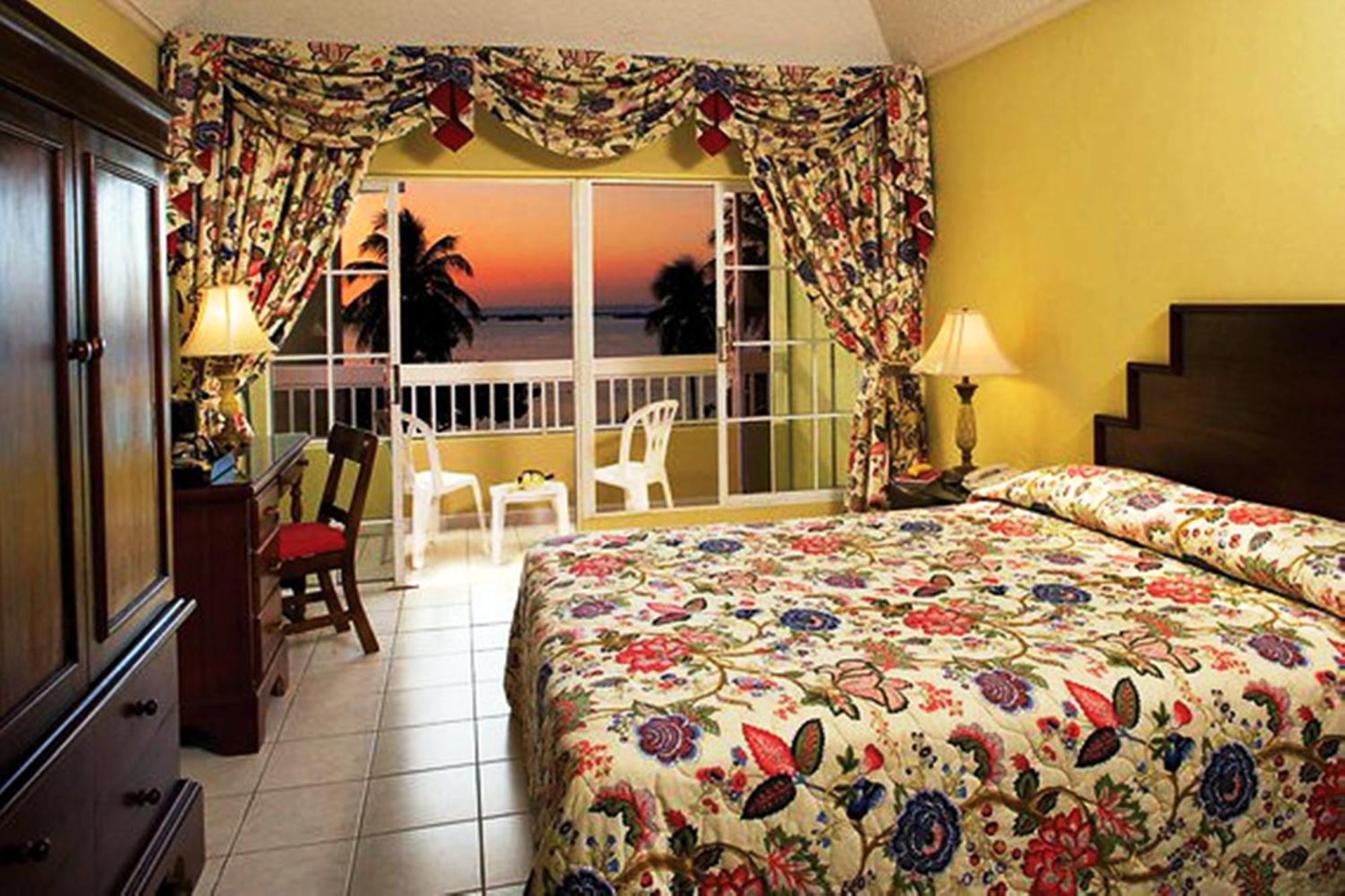 Rooms On The Beach Ocho Rios Exterior photo